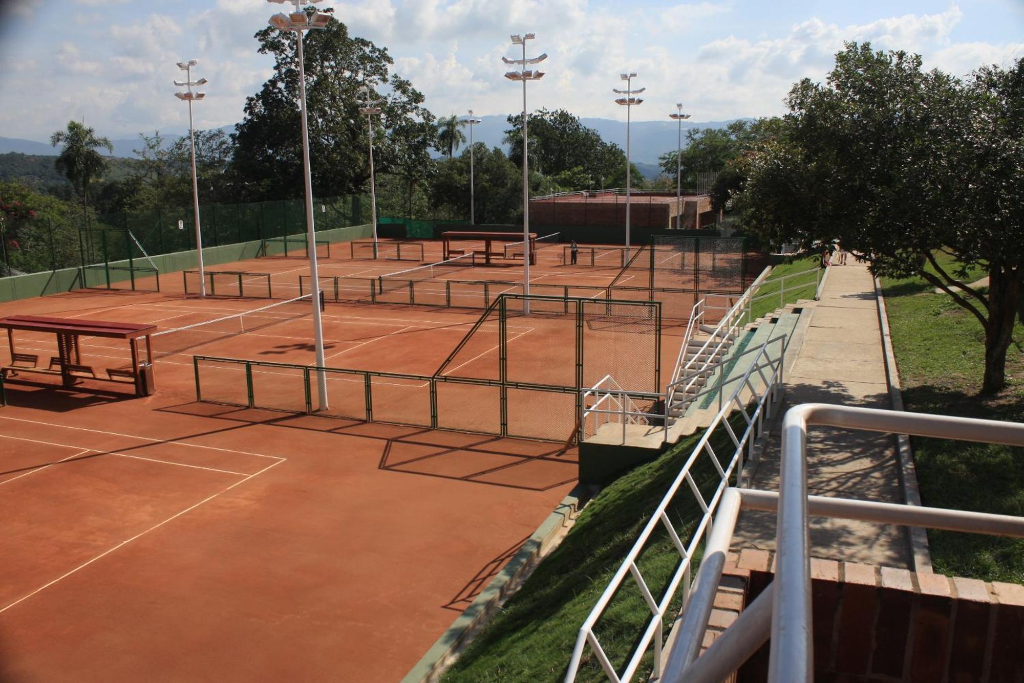 Club Campestre De Bucaramanga Hotel Флоридабланка Екстериор снимка