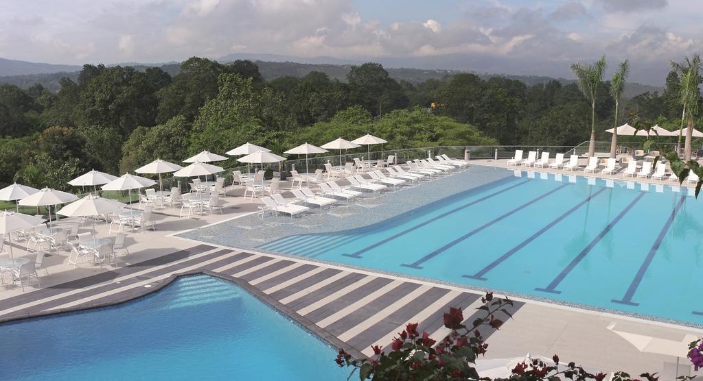 Club Campestre De Bucaramanga Hotel Флоридабланка Екстериор снимка